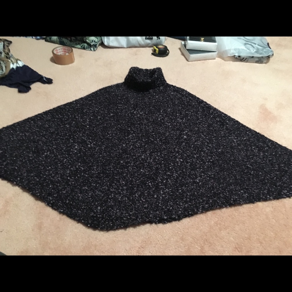 INC cape - Picture 15 of 16